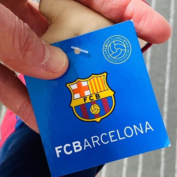 FC Barcelona - Lionel Messi Plush Doll, Collector's Item, Great Condition! - Picture 3 of 4